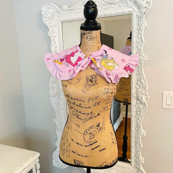 New York Couture Reconstructed VINTAGE Pink Princesses Ruffle Handmade Collar - Picture 4 of 7